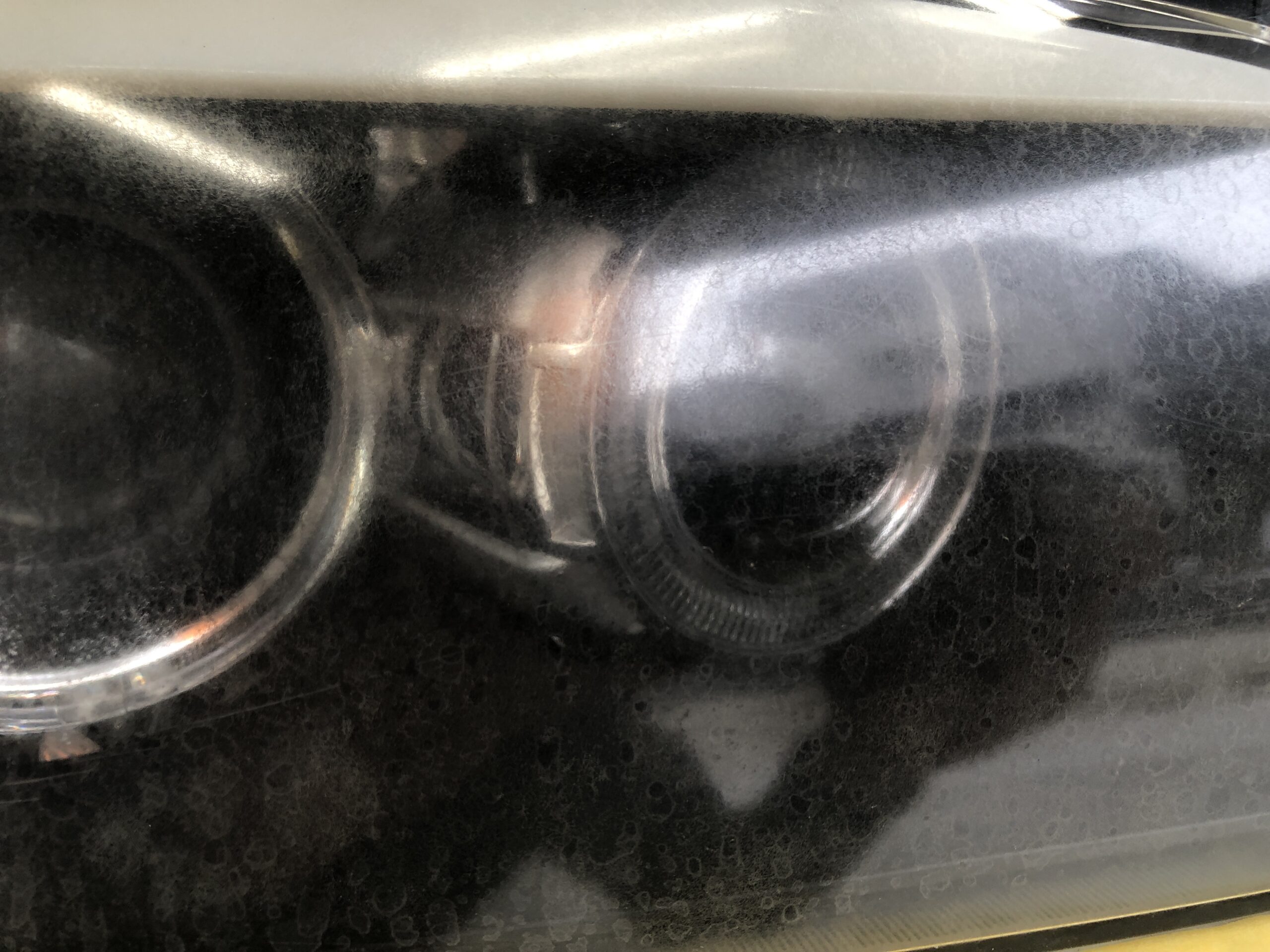 BMWX1　ヘッドライトの劣化