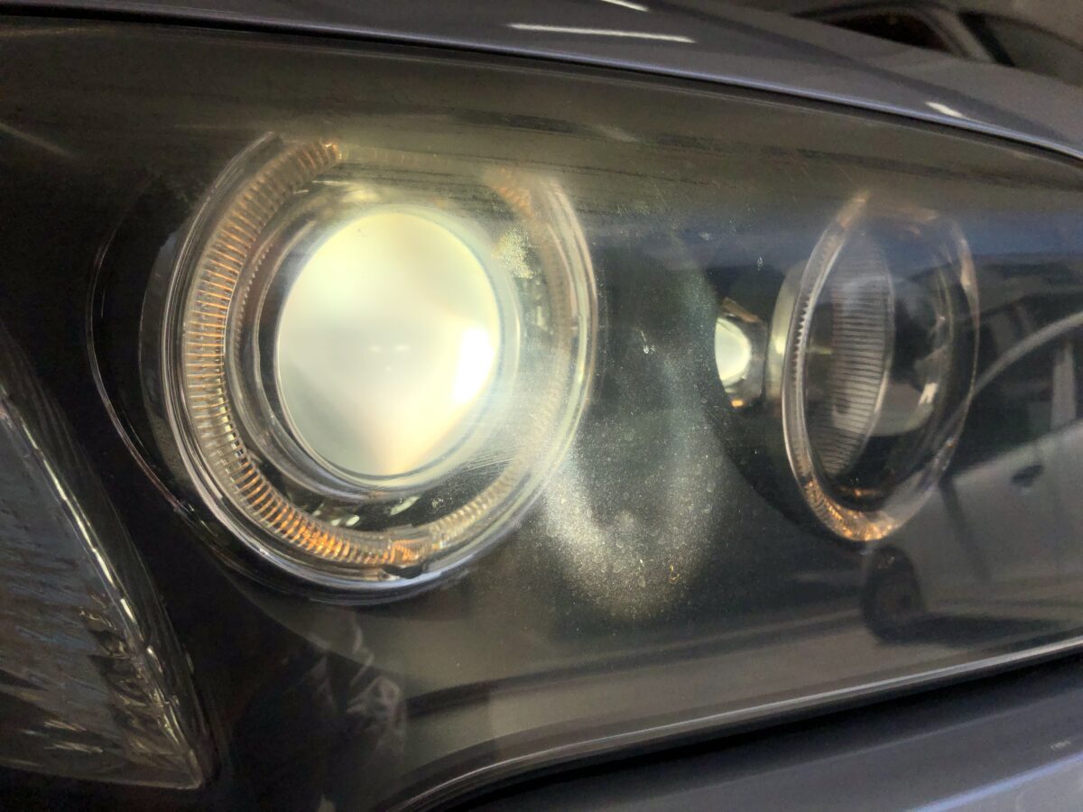 BMWX3　ヘッドライトの黄ばみ
