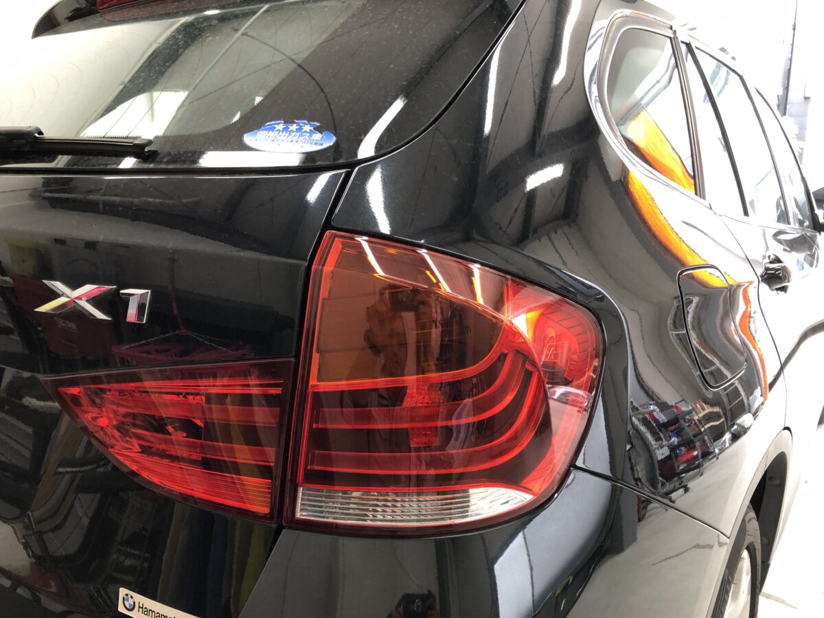 BMWX1　ヘッドライト磨き