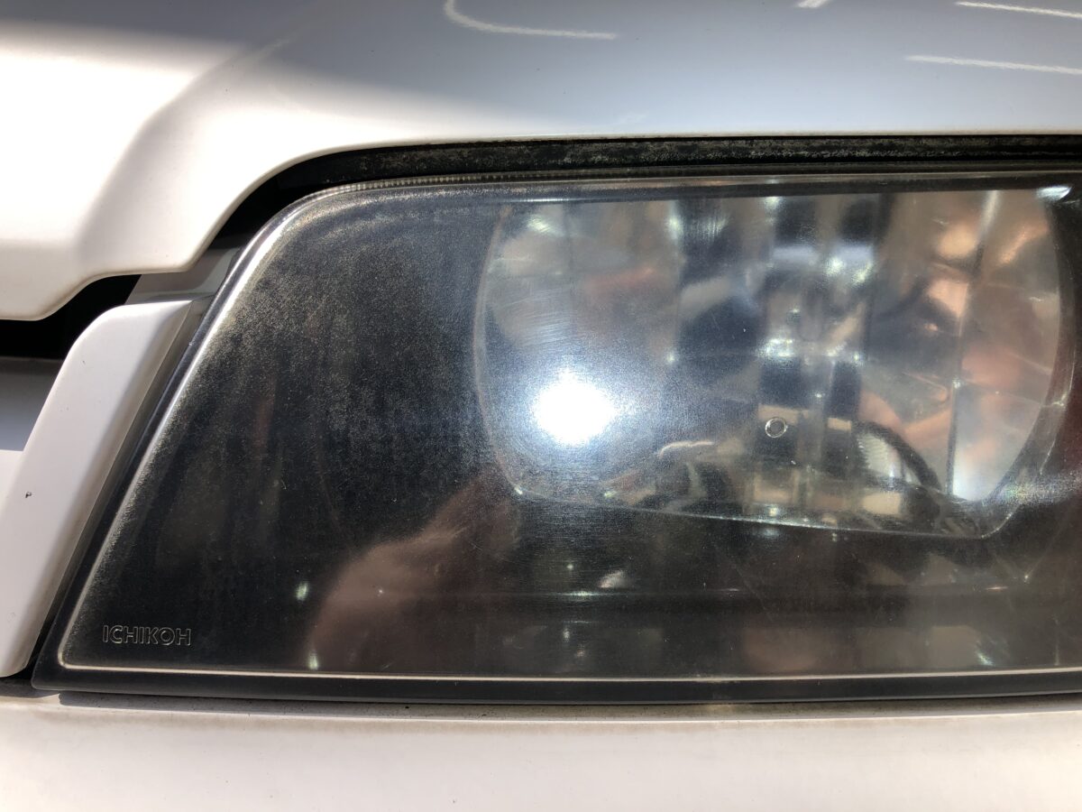 R33スカイライン　ヘッドライトの劣化