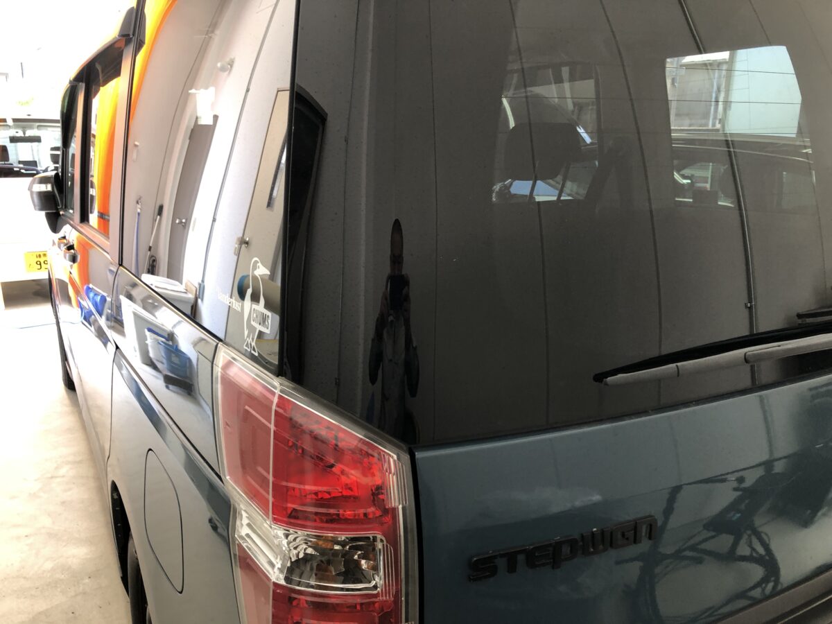 ステップワゴンのウインドリペア