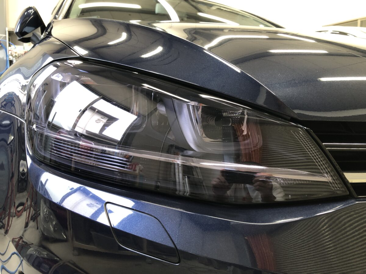 ゴルフ7　ヘッドライトリペア後にライトスモークPPF施工