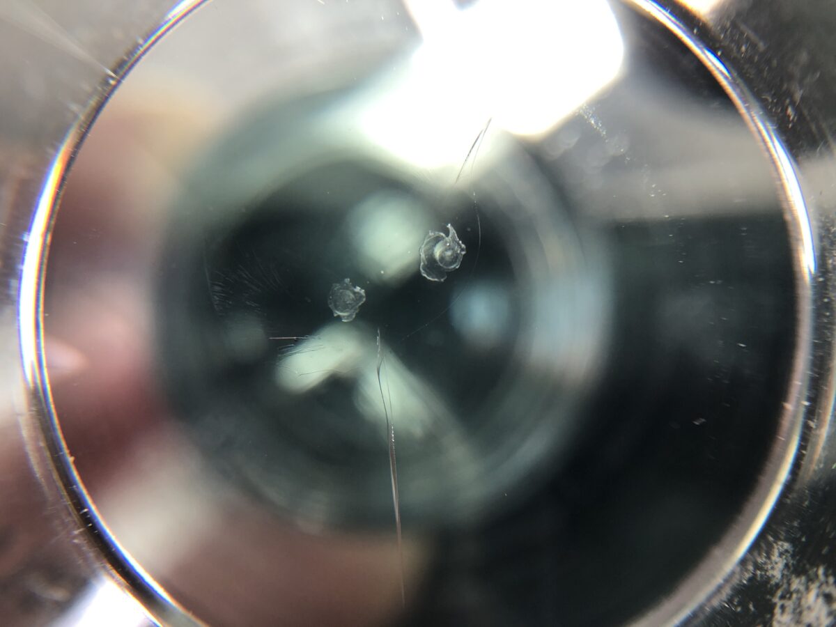 スバルアウトバック　フロントガラス飛び石修理