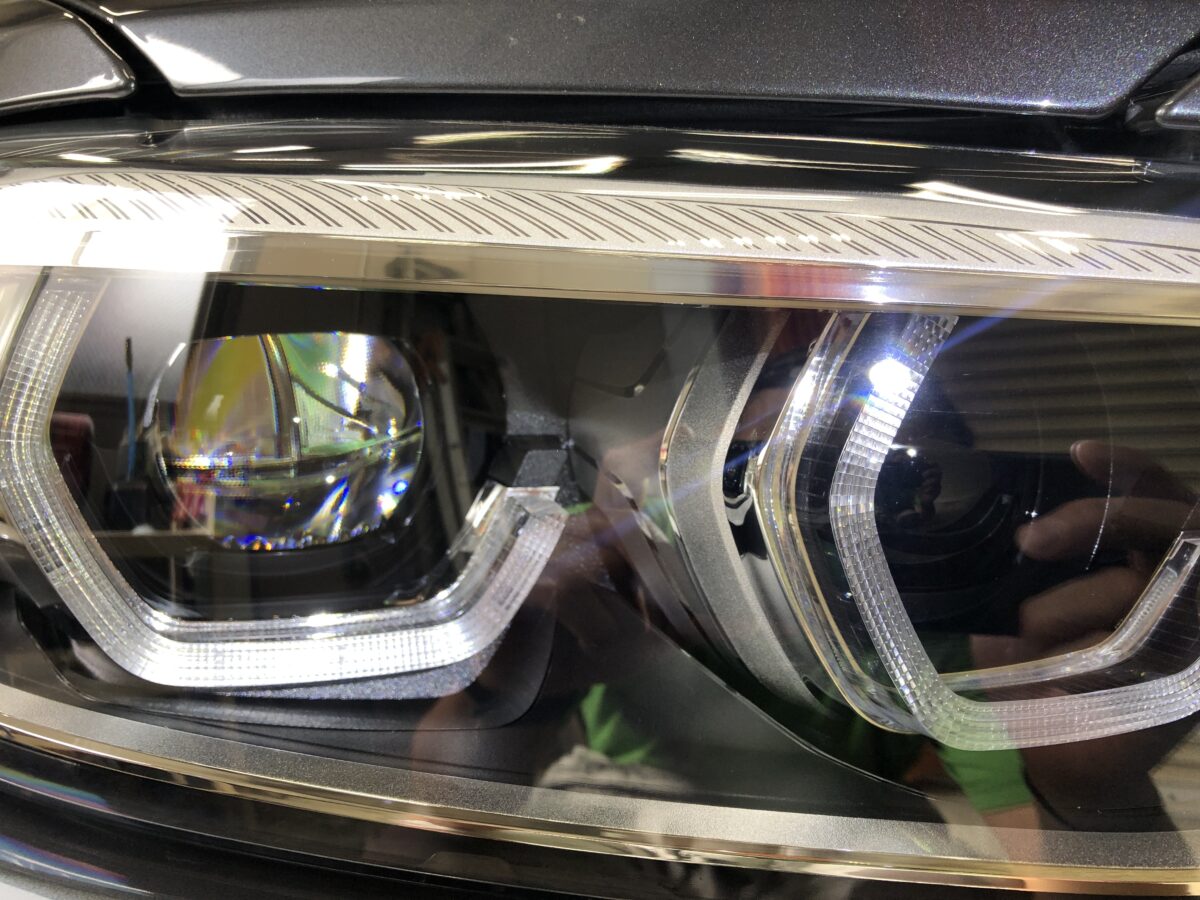 BMWM2（F87）ヘッドライトリペア後