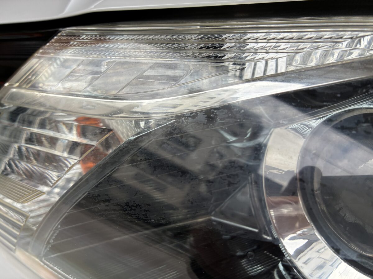 カローラフィールダー　ヘッドライトリペアの再施工