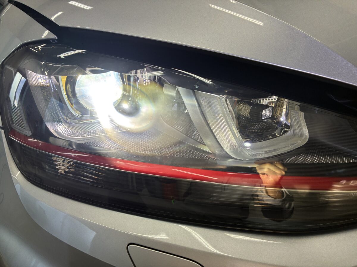 ゴルフ７のヘッドライトリペア後のライト点灯時