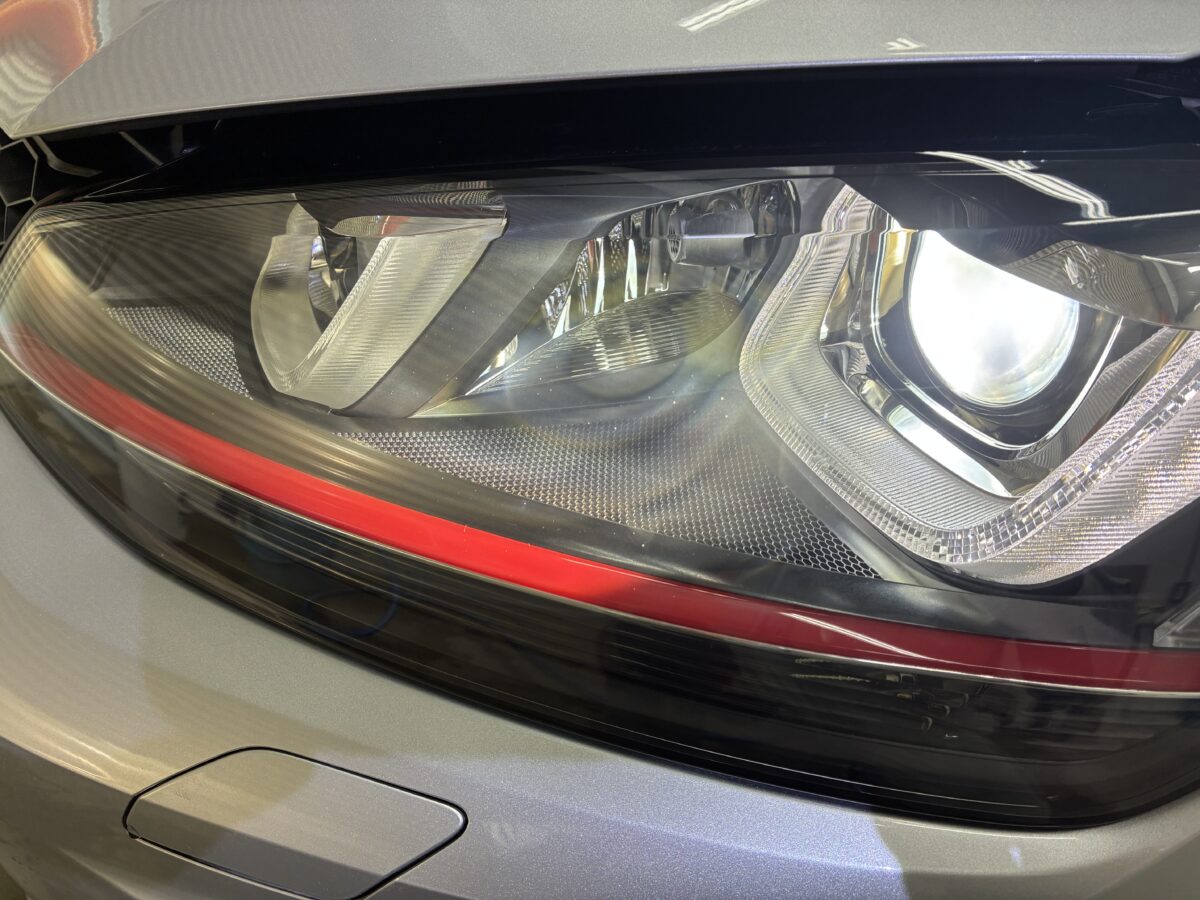 フォルクスワーゲンのヘッドライトの光量不足、諦めずにご相談下さい。