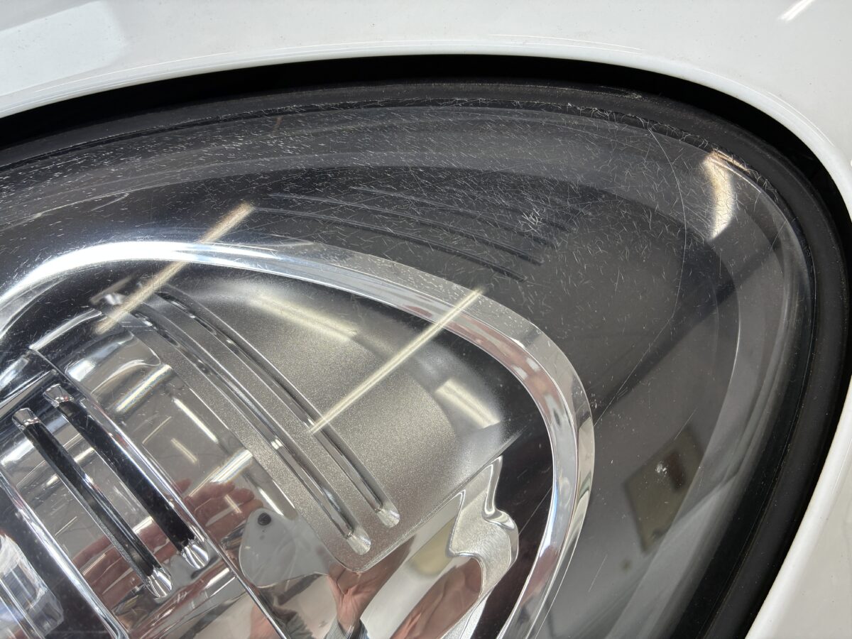 マカンのヘッドライト磨きのリカバリー