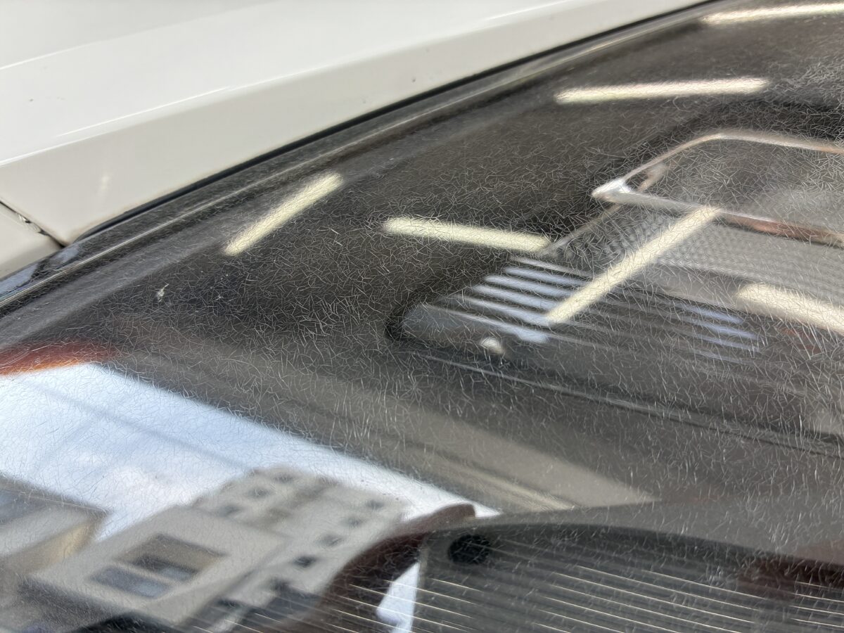 輸入車のヘッドライト磨きはお断りされてしまう事が多い？