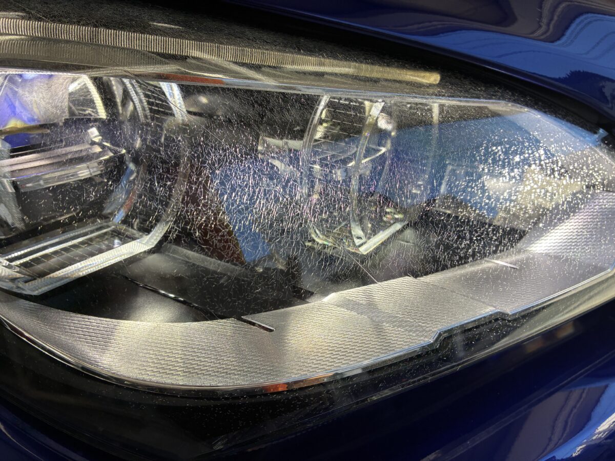 BMWM6　ヘッドライトリペア前のライト点灯時