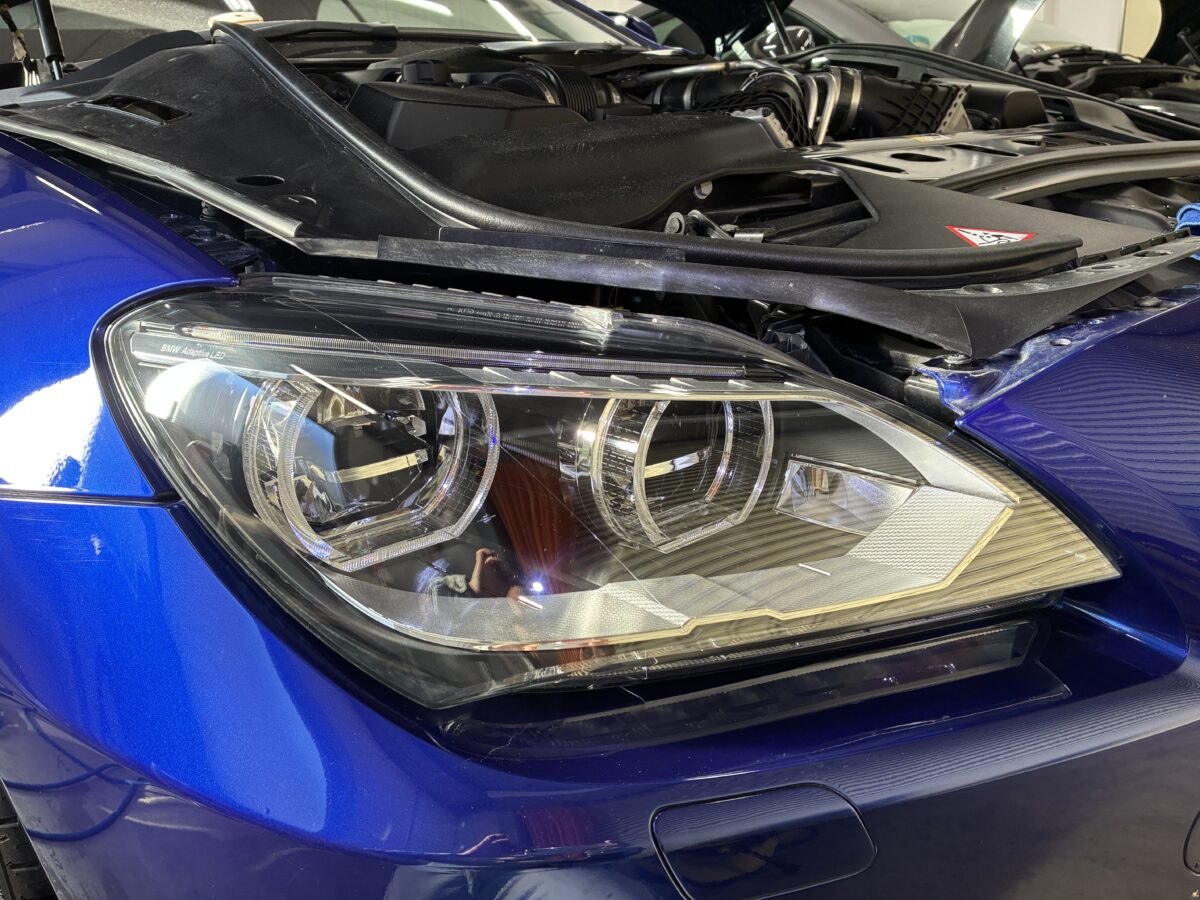 BMWM6カブリオレ　ヘッドライトリペア