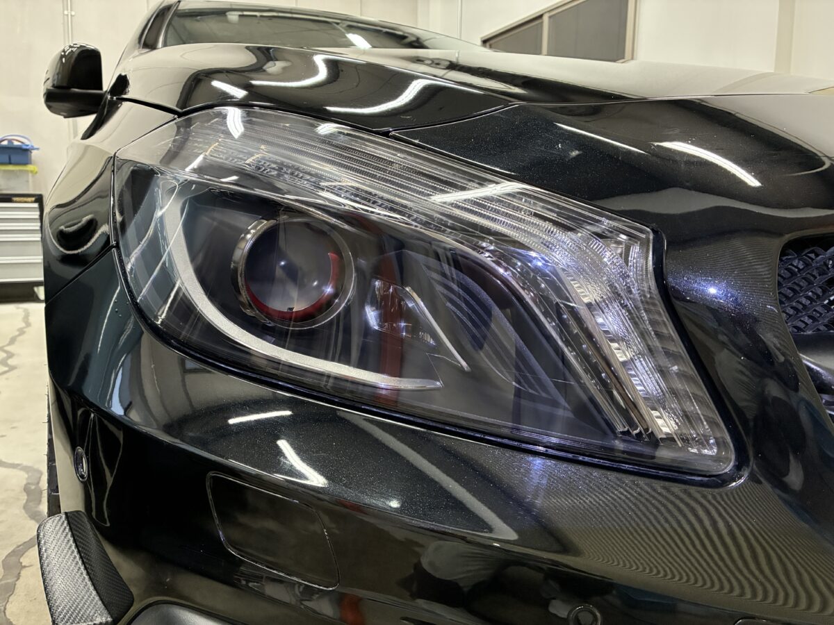ベンツAMG A45　ヘッドライトリペア後にライトスモークPPF施工
