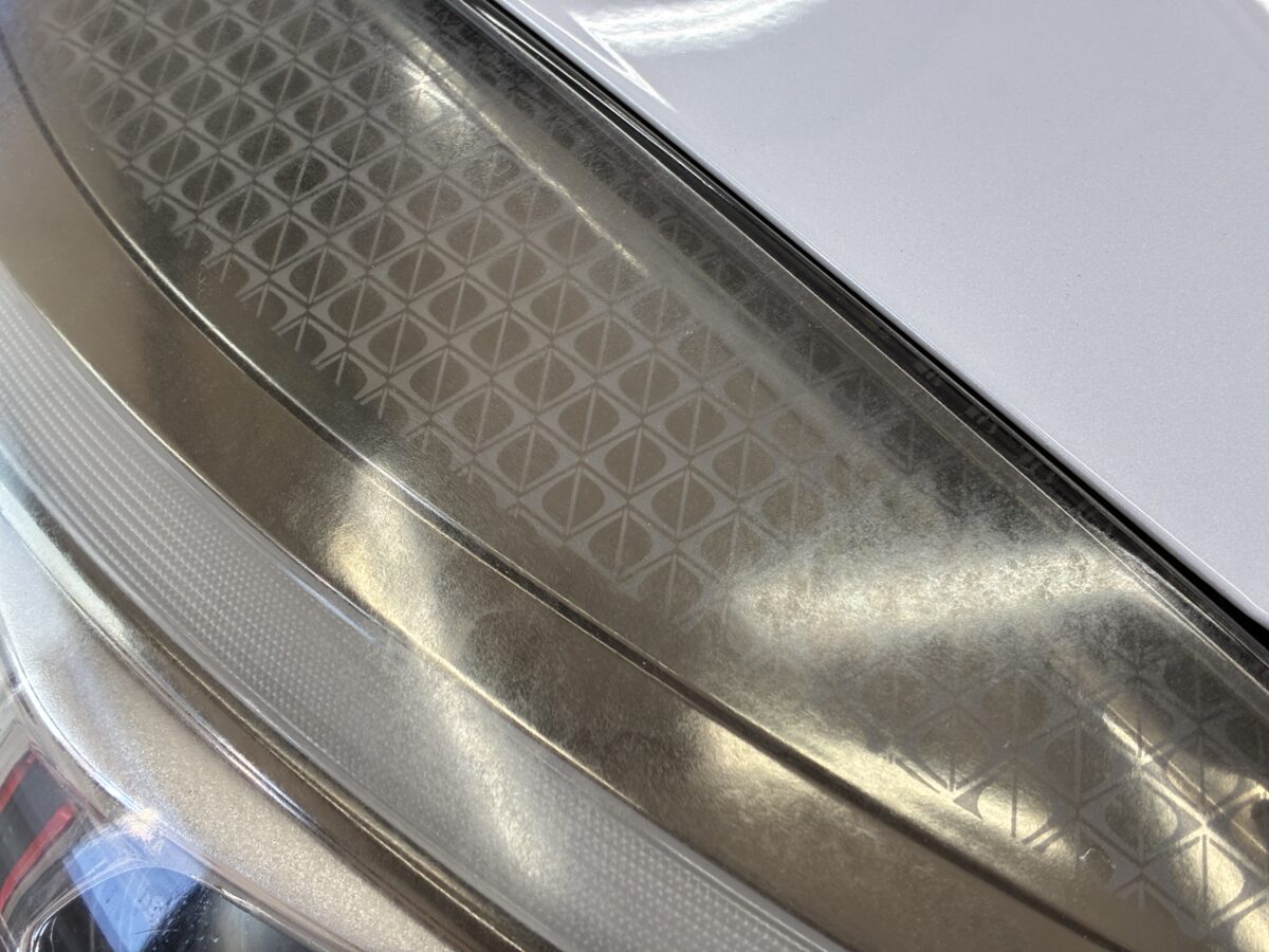 シトロエンDS3　ヘッドライトの黄ばみ