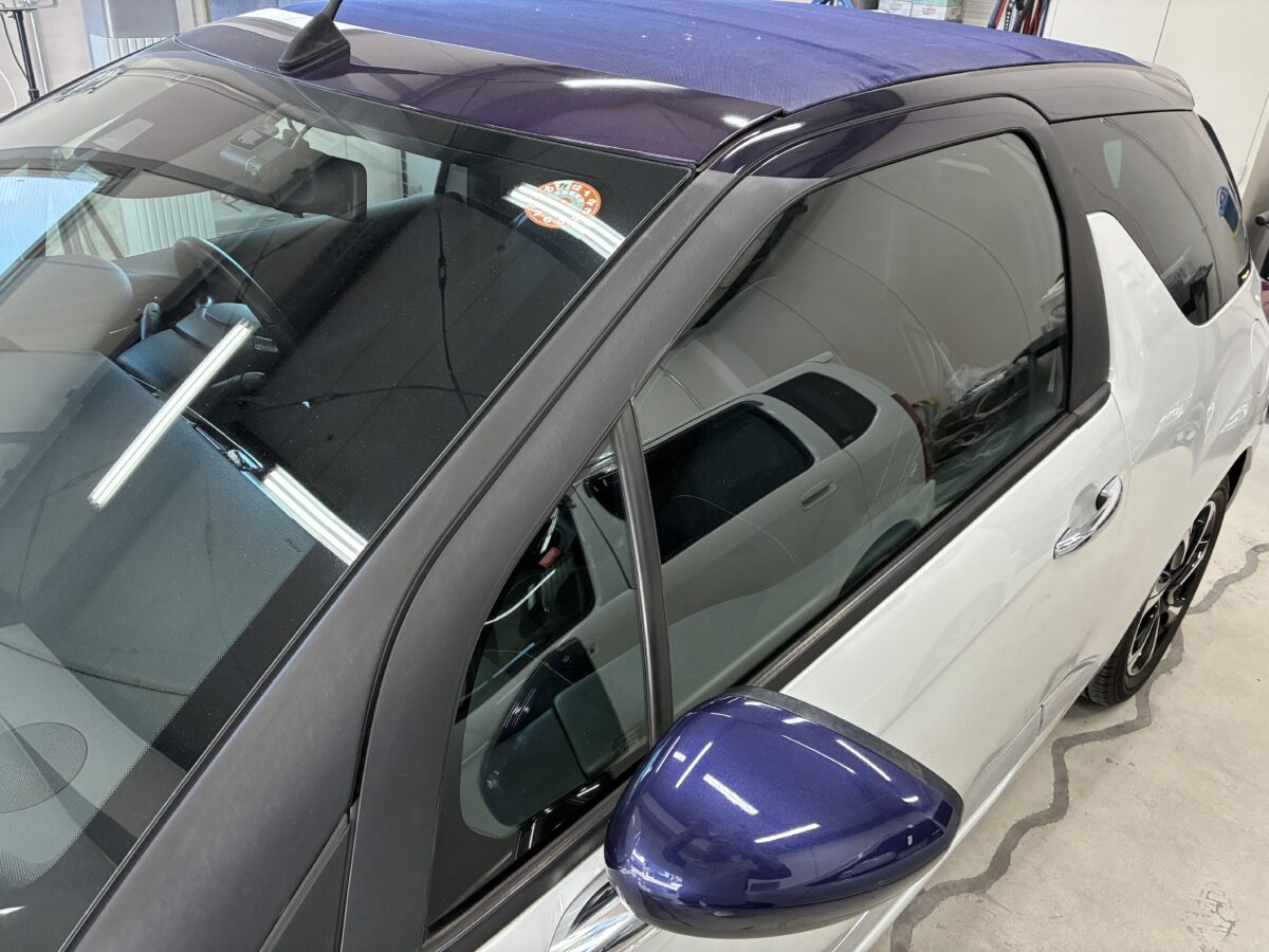 シトロエンDS3　ヘッドライト磨き