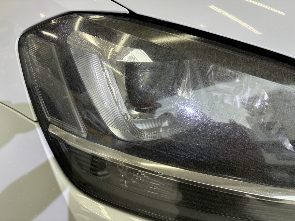 ゴルフ7のヘッドライトクラック・ひび割れ