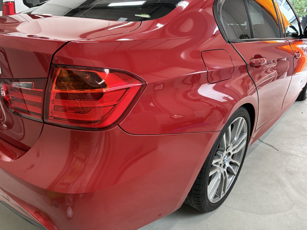 BMW3シリーズ　ヘッドライト磨き