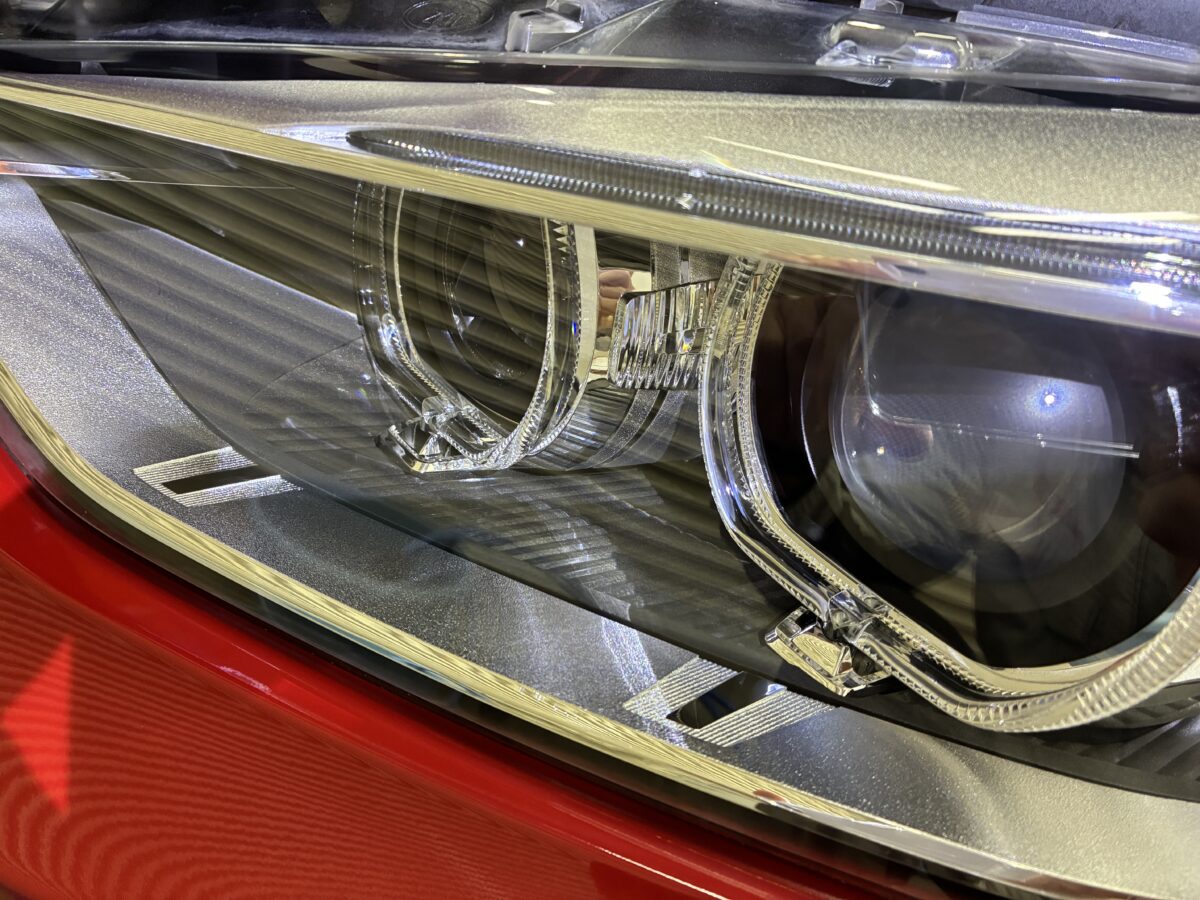 BMW320d　ヘッドライト磨き、PPF施工