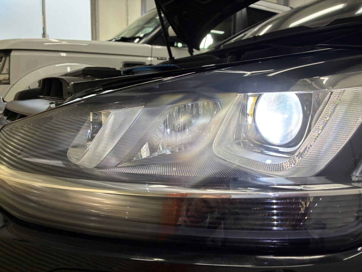 ゴルフ7　ヘッドライトリペア後のライト点灯時