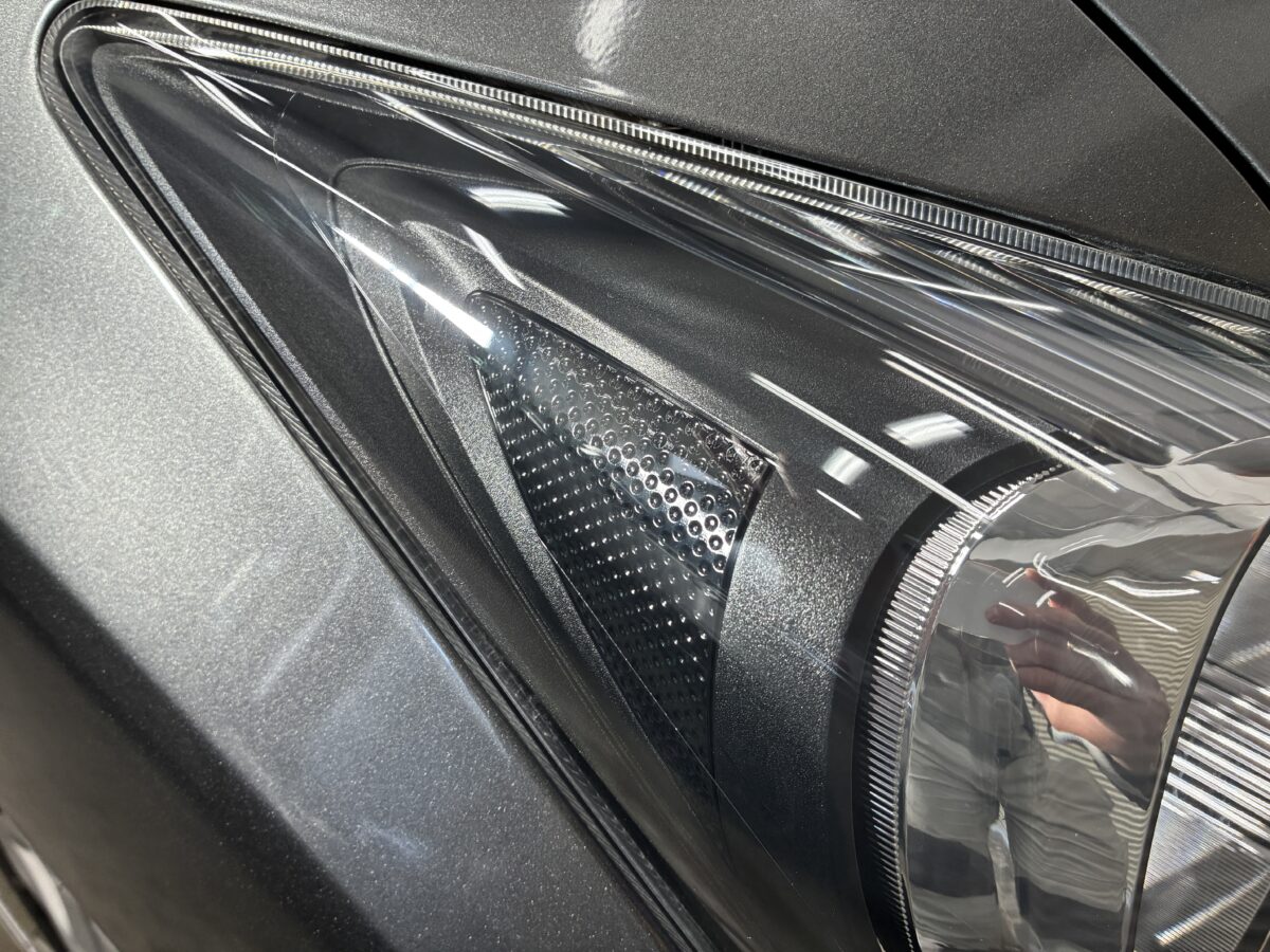 ホンダフリードのヘッドライトリペア後の透明度