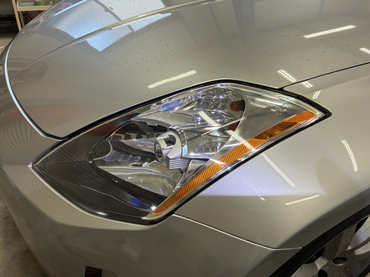 Z33のヘッドライト磨き後にPPF施工
