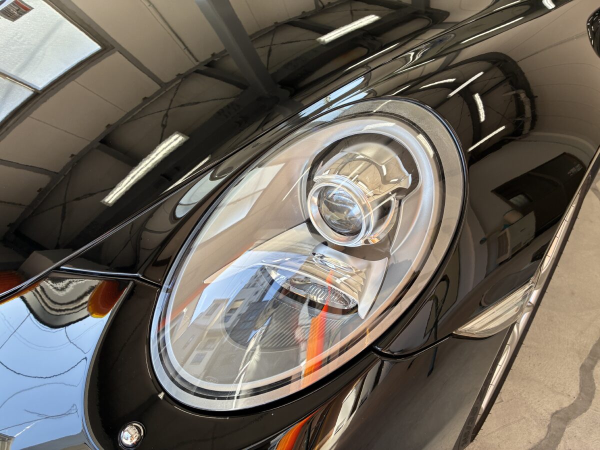 ポルシェのヘッドライトの劣化