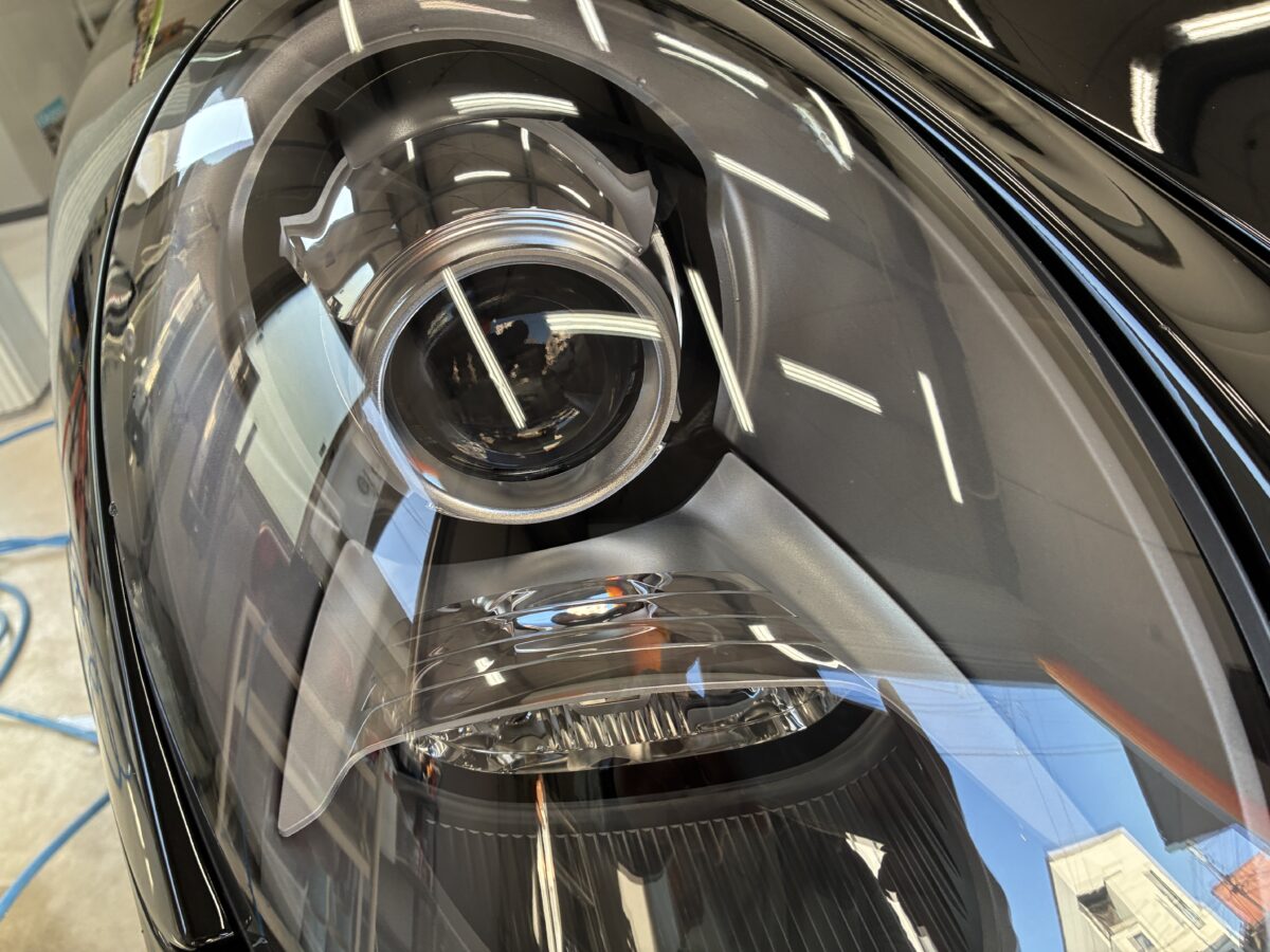 ポルシェ911（991）ヘッドライト磨き、プロテクションフフィルム施工