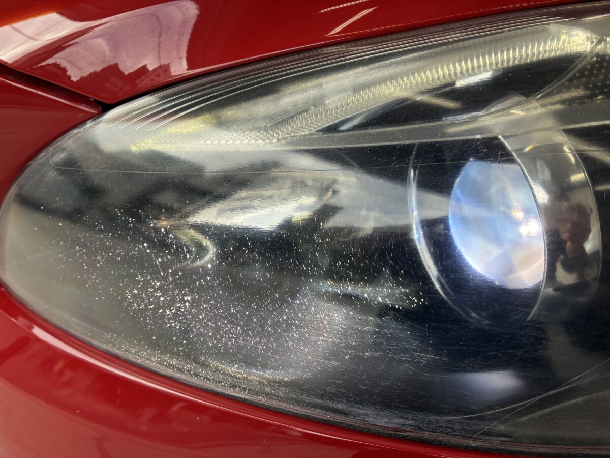 ヘッドライト磨きのDIY後のライト点灯時